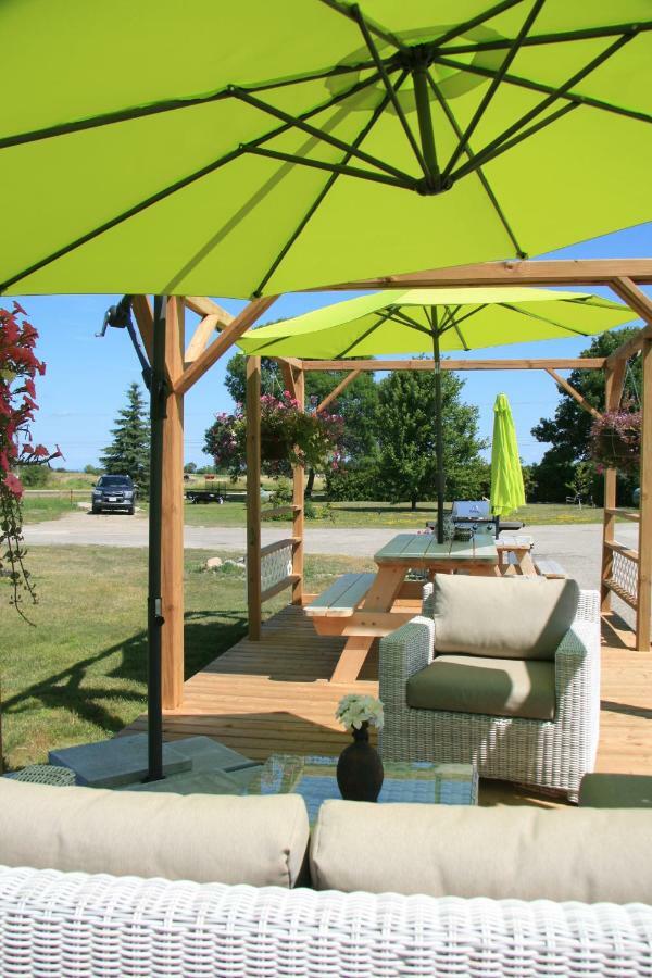 Wayside Motel Manitoulin Manitowaning Экстерьер фото